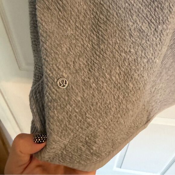 Lululemon on repeat jacket heather grey women’s 8 - Picture 8 of 9